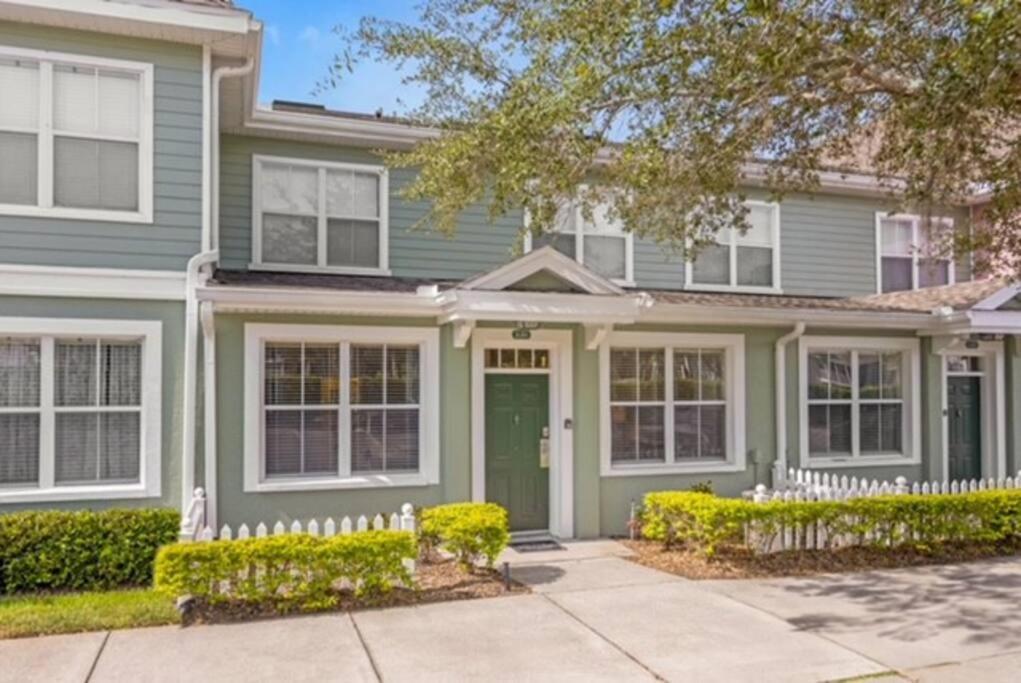 Holiday home Away From Near Disney! *